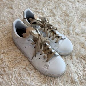 Adidas Stan Smith White Beige Leather Sneakers Women’s 6.5 US Classic Lace Up